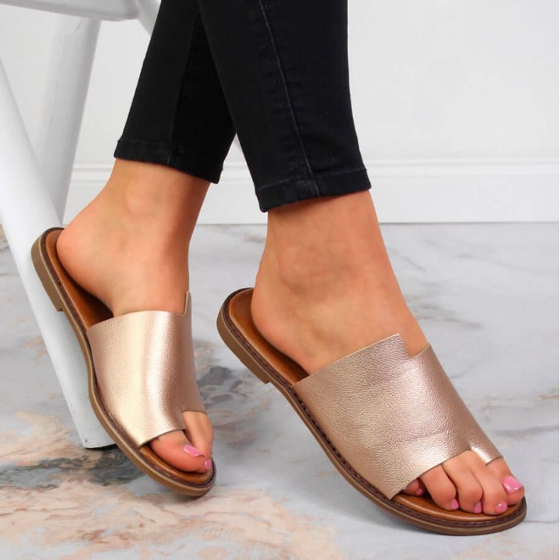 Jezzi W JEZ354B flipflops gyllene 2