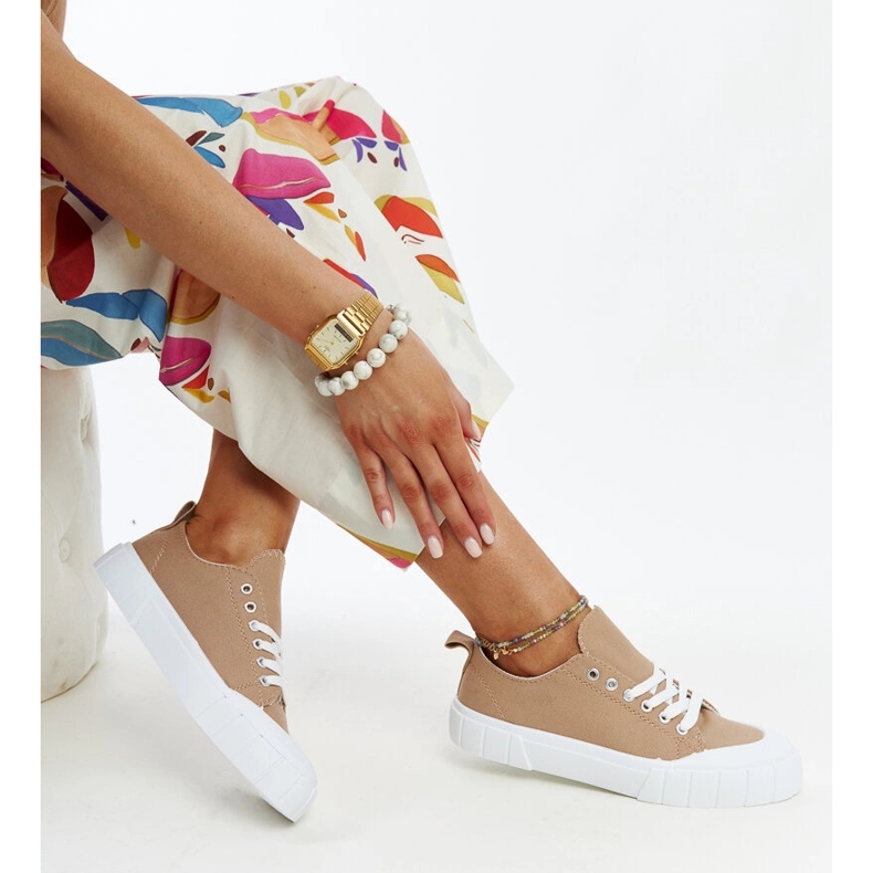 Eduards bruna sneakers i tyg 1