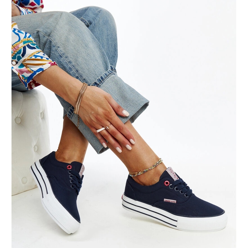 Marinblå damsneakers med tjock sula, Cross Jeans 1