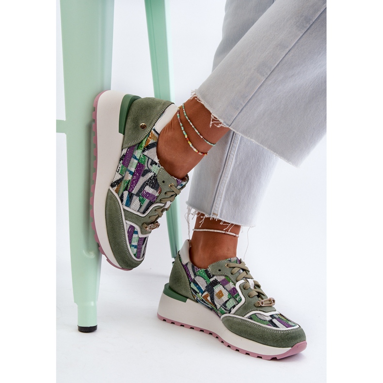 Sneakers i läder för kvinnor på plattformen Maciejka 06390-09 Celadon grön 1
