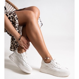 Sportsneakers i beige läder 1