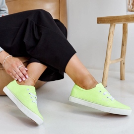 Lime klassiska Erla sneakers grön 1