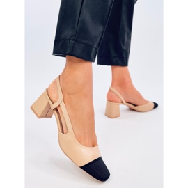 Chanelkikikiki Beige högklackade sandaler 2