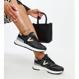 Svarta sneakers med tjock Cettina-sula 1