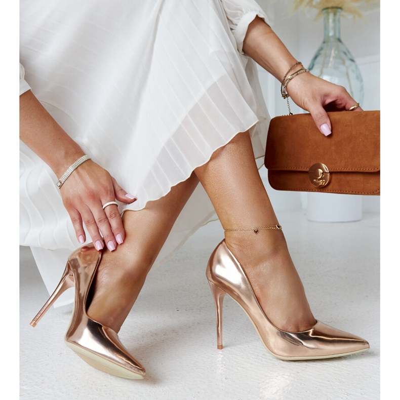 Patentstiletter i guld med inlägg i Jadoin-läder gyllene 1