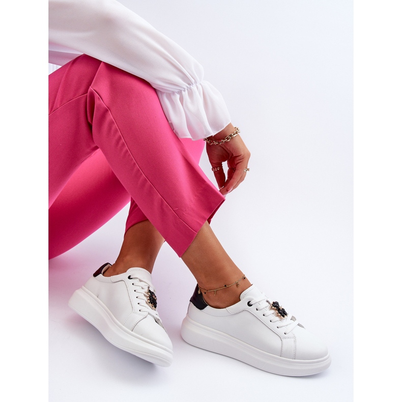 Vinceza Sneakers i läder för kvinnor med nallebjörn, vit Mirven 1