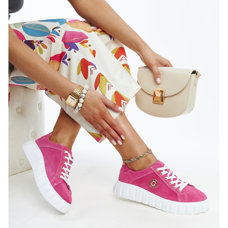 Mörkrosa lädersneakers med Stradone strass 1