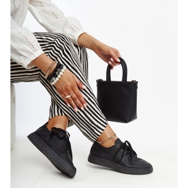 Svarta snörskor i läder 1