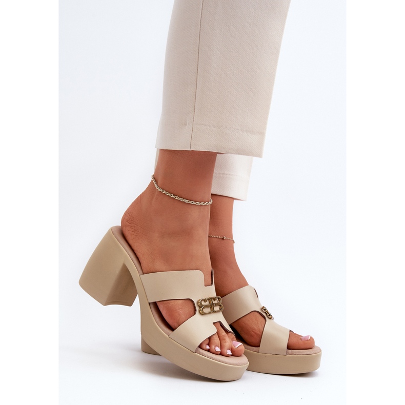 Zazoo 40419 flip-flops i läder för kvinnor med utskärningar och dekoration, beige 2