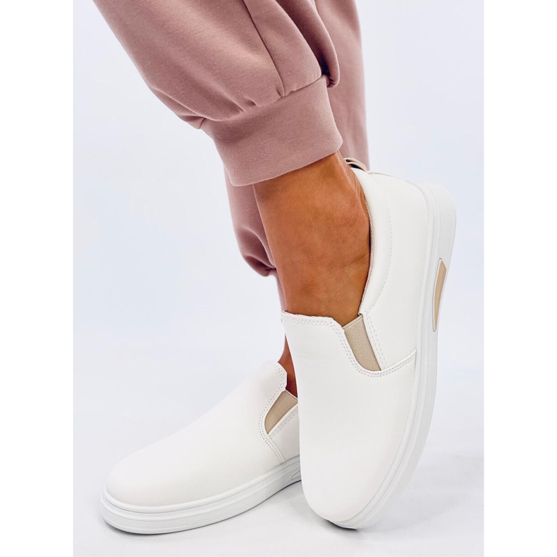 Alliot White/Beige slip-on sneakers vit 2