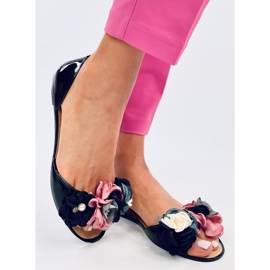 Meliskas med Carmil Svarta blommor 2