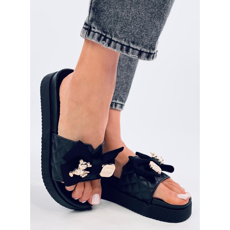 Brandis nallebjörnsflip flops i svart guld 2