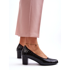 Vinceza Lackläderpumpar med svart prägling 5