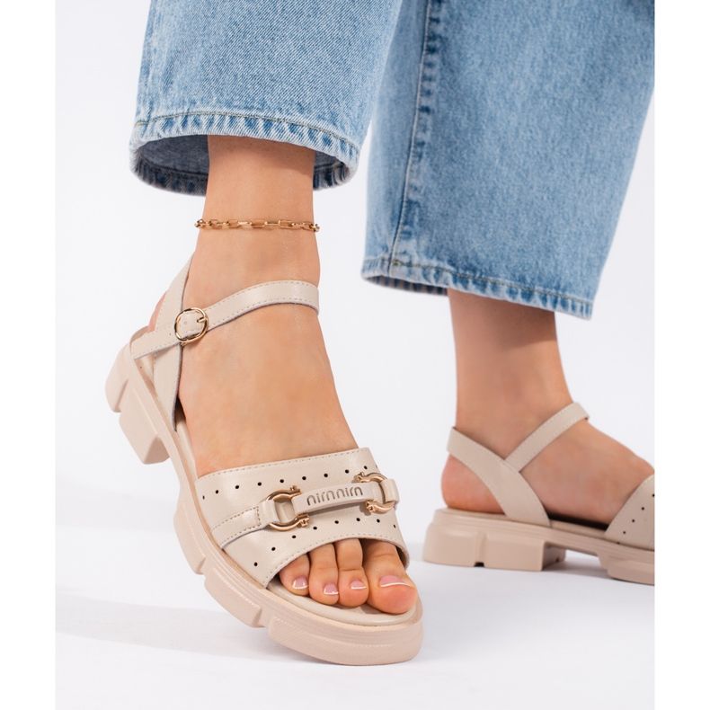 Goodin Damsandaler i beige läder 1