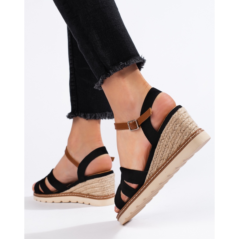 Svarta damsandaler med kil 2