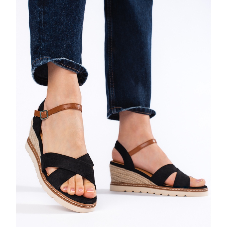 Svarta kilsandaler för kvinnor 2