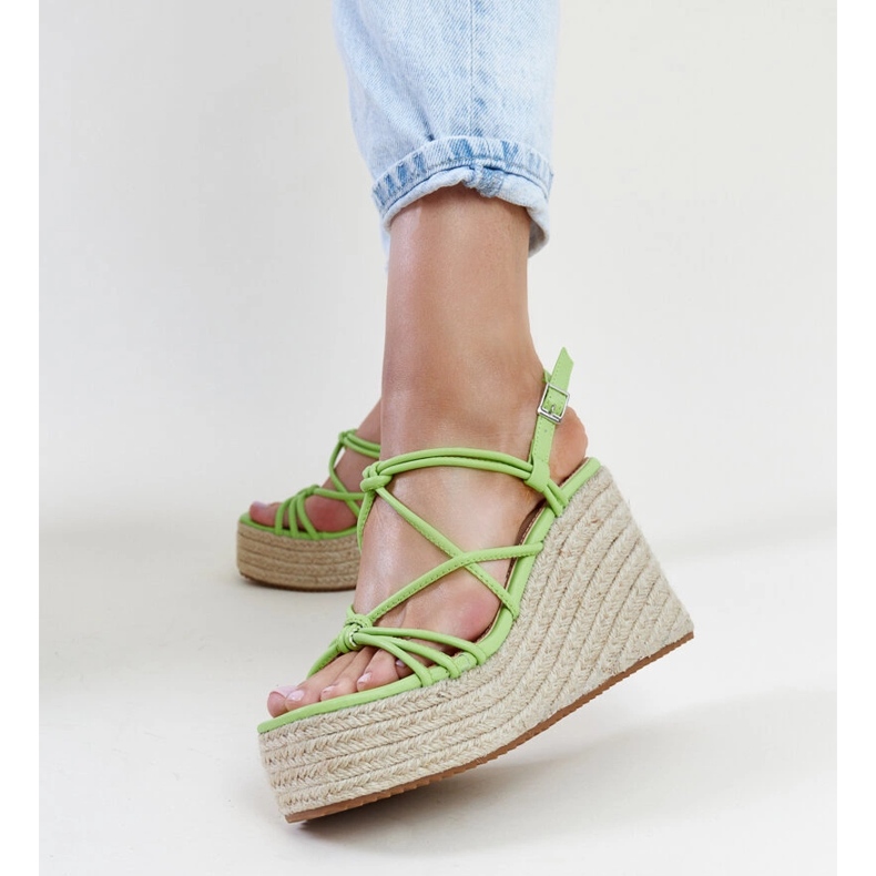 Gröna Mara kilsandaler 1