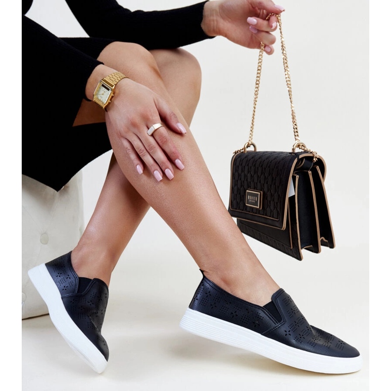 Svarta Hilal slip-on sneakers 1