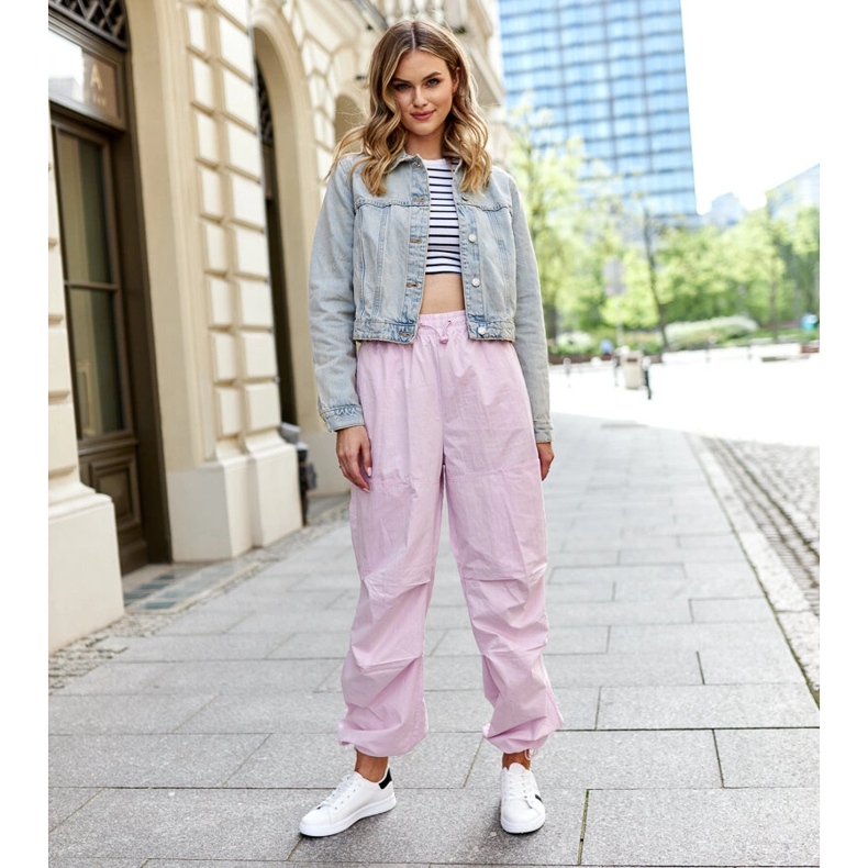 Vita och svarta eko-sneakers i läder från Berdine 1