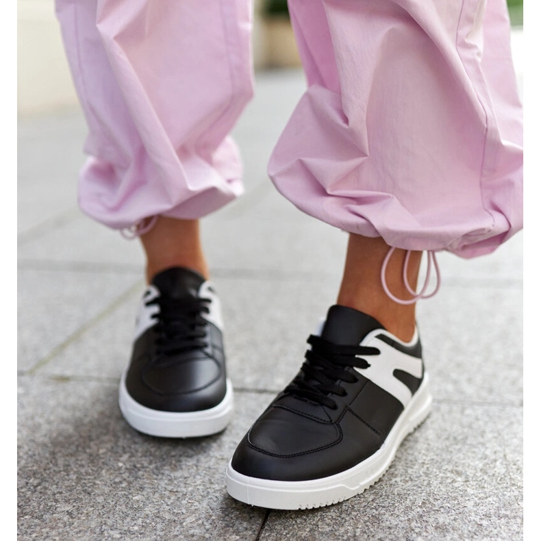 Svarta Hagara sport sneakers 1