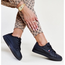 Svarta Gioya eco läder sneakers 1