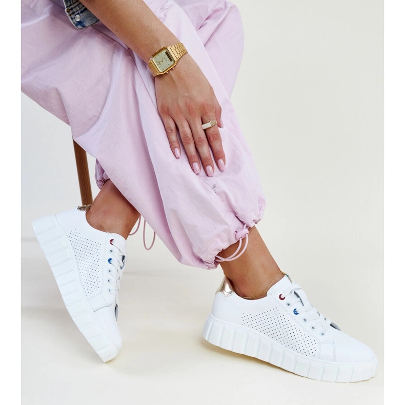 Zvonka vita läder sneakers 1