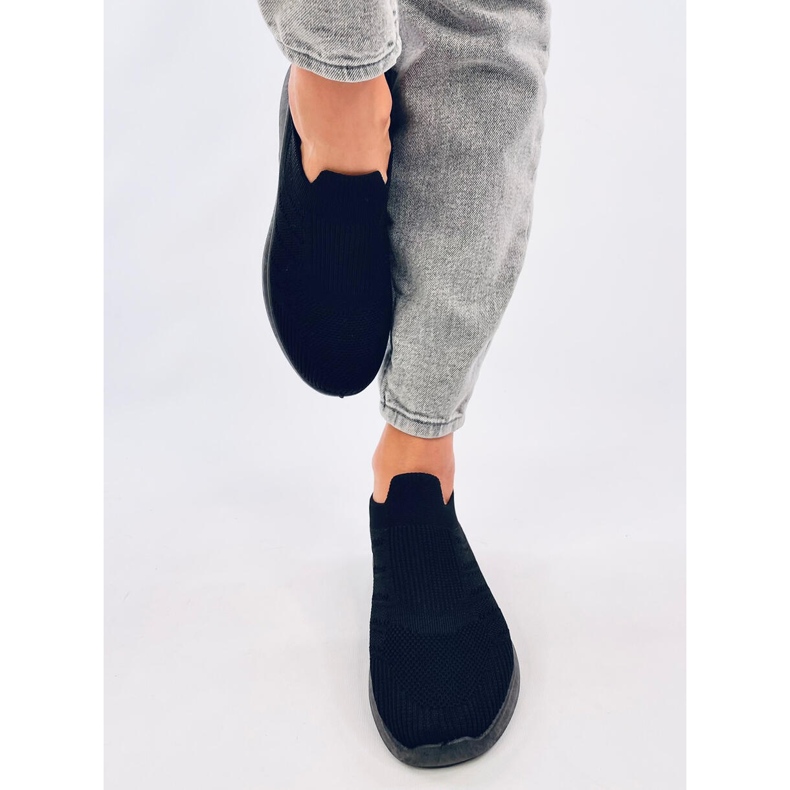 Groppi Allblack slip-on sockskor svart 1