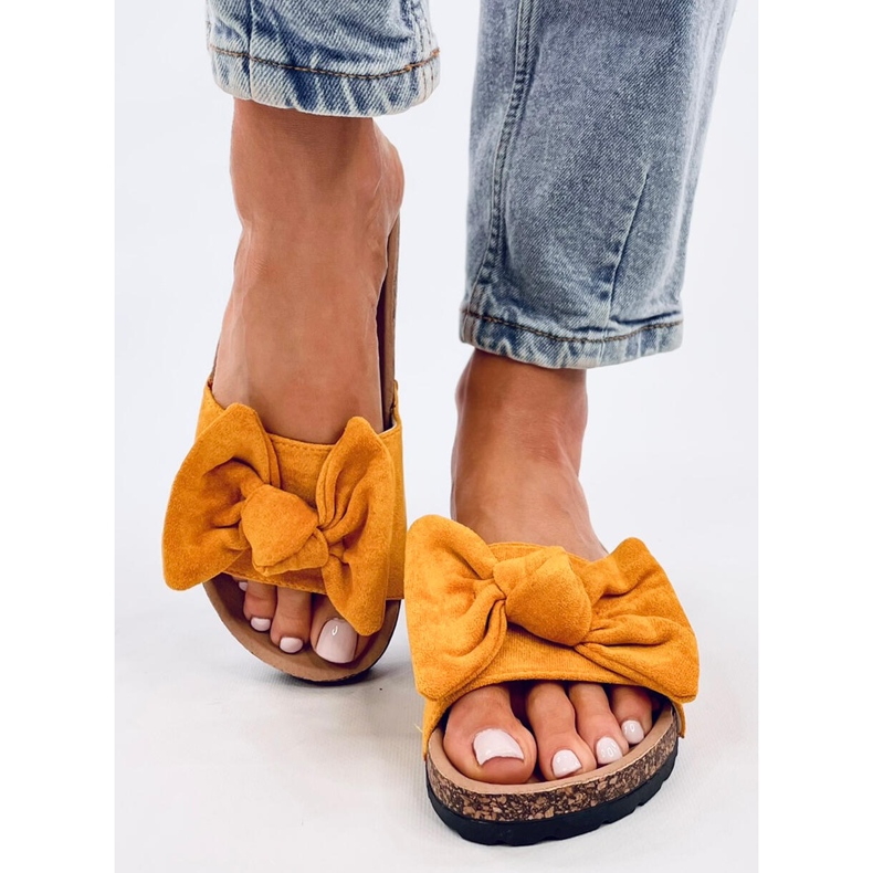 Kiara Gula korktofflor 1