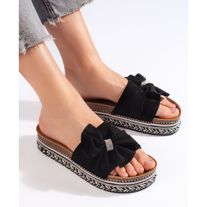 Svarta mocka flipflops med rosett 2