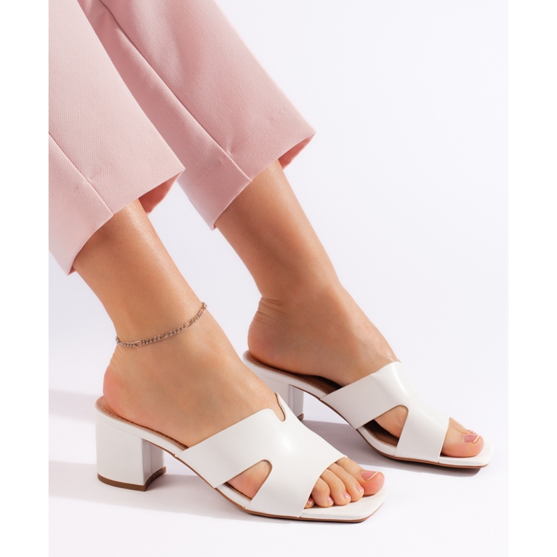 Vita högklackade flipflops för kvinnor 1