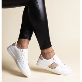 Vita och guld sneakers med en dekorativ Grada rand 1