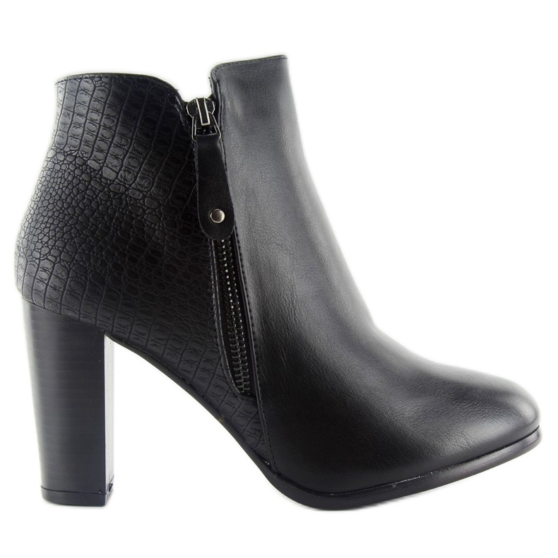 Högklackade stövlar f815 svart 1