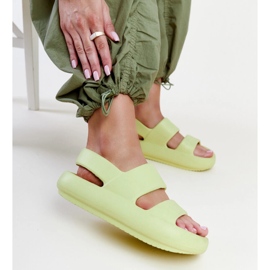 Gröna Attiana sandaler 1