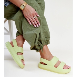 Gröna Attiana sandaler 2