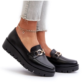 Evento Kvinnors Mockasiner På En Plattform Med Dekoration, Svart 4