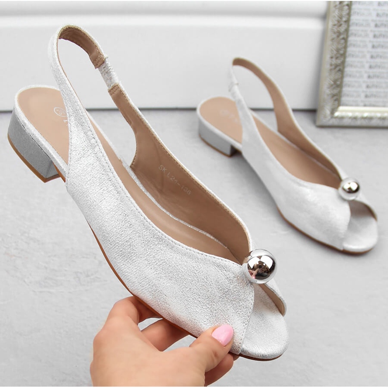 Lågklackade damsandaler i silver T.Sokolski 136 silver- 1