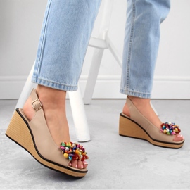 Beige lädersandaler med färgglada pärlor Filippo DS6021 2