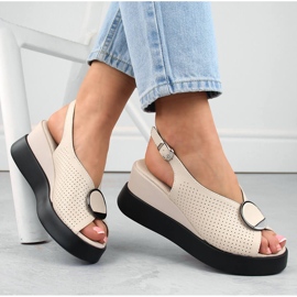 Beige genombrutna sandaler i läder Filippo DS6074 1