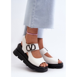 Vinceza Dam- och plattformssandaler gjorda av ekologiskt läder, vit Triaola 2