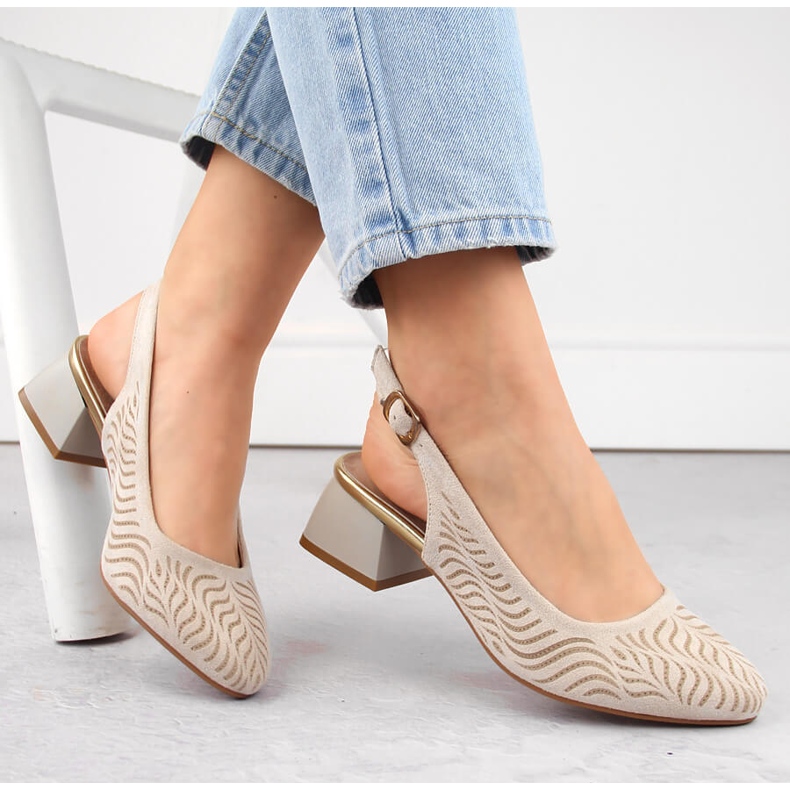 Damsandaler i beige mockaklack Jezzi RMR2263-4 1