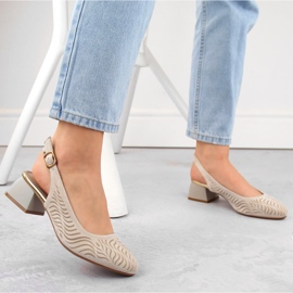 Damsandaler i beige mockaklack Jezzi RMR2263-4 2