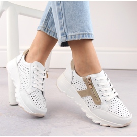 Genombrutna sportskor för kvinnor i läder, vita, T.Sokolski 245 1