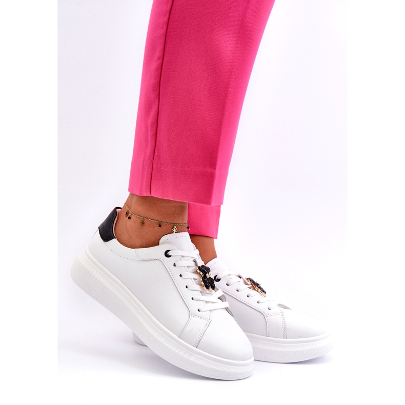 Vinceza Sneakers i läder för kvinnor med nallebjörn, vit Mirven 1