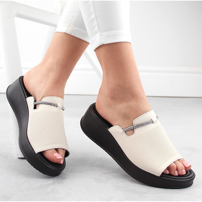 Läder wedge tofflor dam ekri Filippo DK6067 beige 1