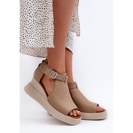 Jezzi Damsandaler på en plattform och en kil gjord av ekologiskt läder, Beige Hloeli 2