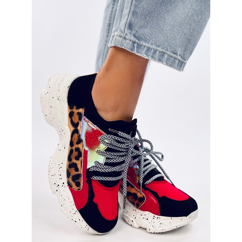 Agnes Röda tränare mångfärgad 2