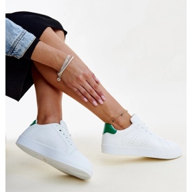 Vita och gröna Akila sneakers 1
