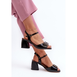 S.Barski Eleganta lacksandaler med dekoration Svart D&amp;A MR38-202 1