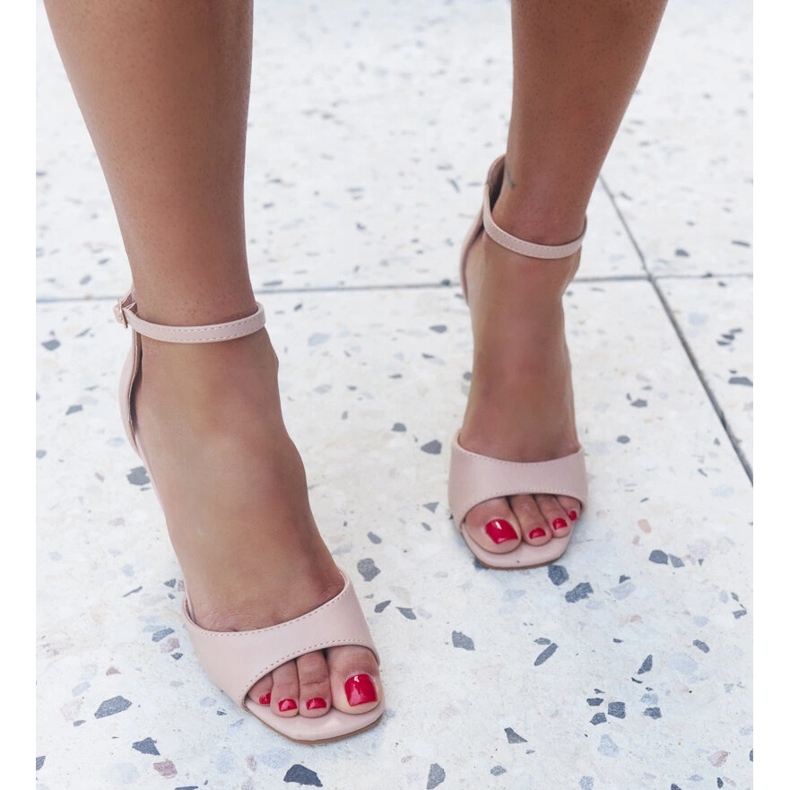 Askern eco läder högklackade sandaler beige 1