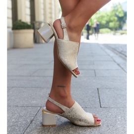 Blocksandaler med läderinlägg Nuna beige 1